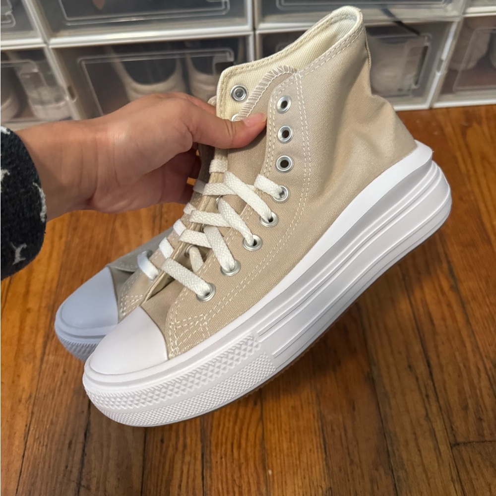 Converse Move Platform High Top Sneakers Beige and White - Picture 4 of 4